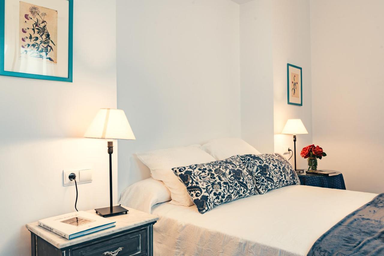Apartamentos San Pedro Sevilla Bagian luar foto